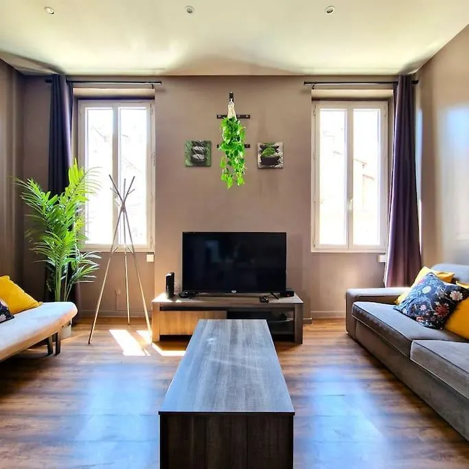Le Central Parc - T2-Spacieux-Clim-Wifi Marseille France