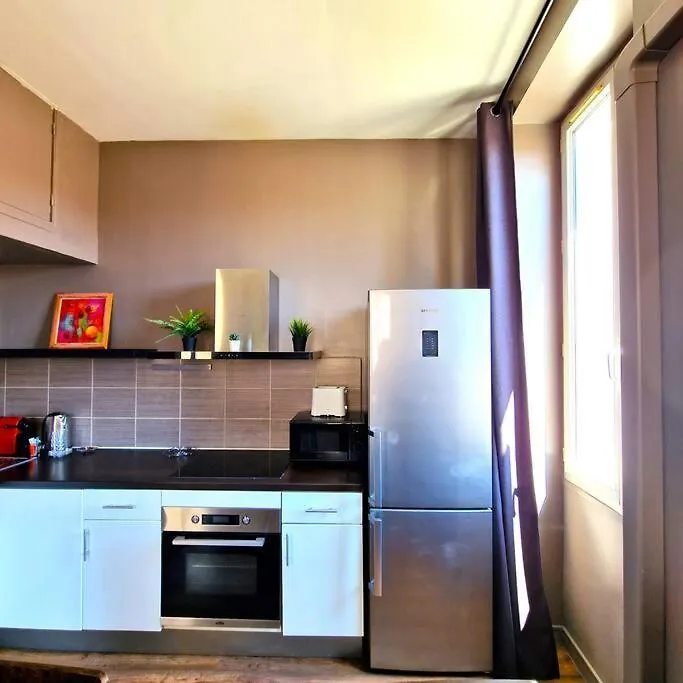 Le Central Parc - T2-Spacieux-Clim-Wifi Marseille Apartment